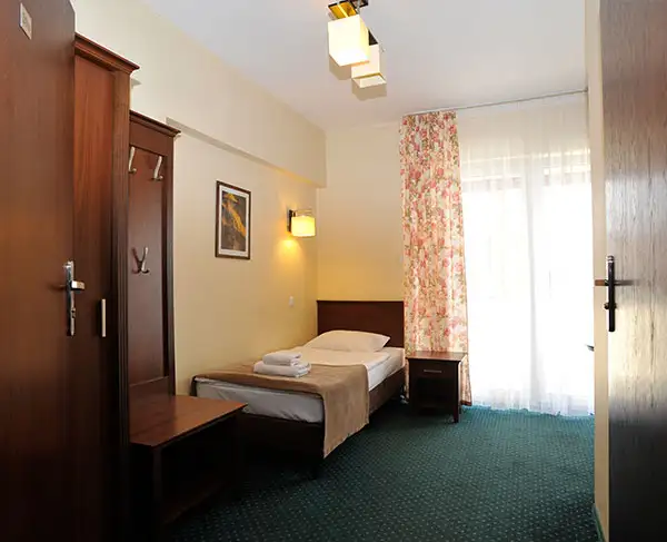 Pokój jednoosobowy w Hotelu Lotos